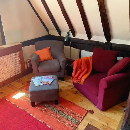 Historische Ferienwohnung Mit Klimaanlage Und Kamin In Lich Διαμέρισμα Lich