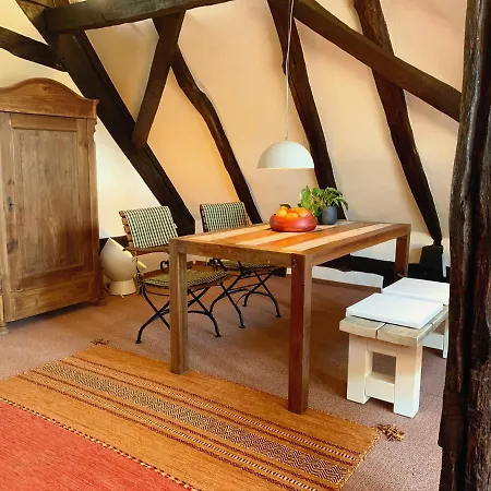 Διαμέρισμα Historische Ferienwohnung Mit Klimaanlage Und Kamin In Lich