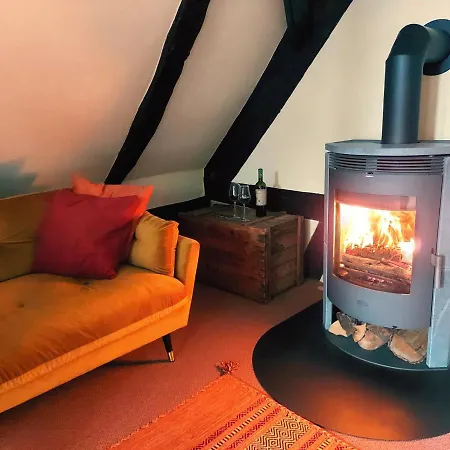 Διαμέρισμα Historische Ferienwohnung Mit Klimaanlage Und Kamin In Lich